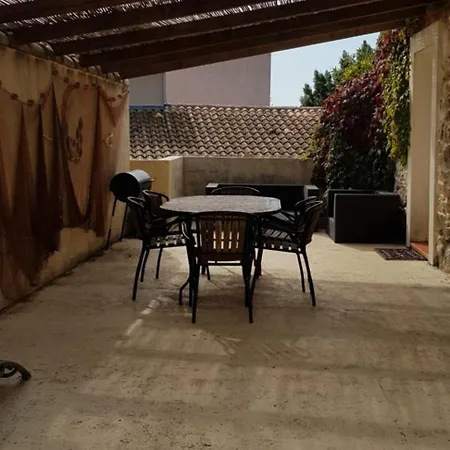 Holiday home Maison Bergerie Glabanel *